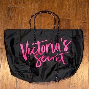 🎄 Christmas Sale 🎄 Spacious Victoria's Secret Black Tote with Pink Logo